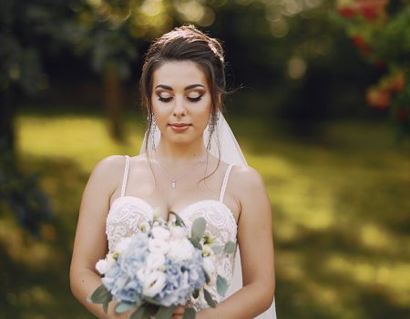 elegant-bride-2021-08-26-18-29-47-utc.jpg